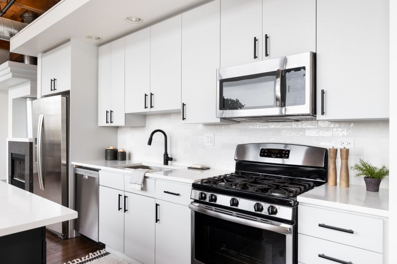 Cost of Cabinet Restyling in Seagoville, TX